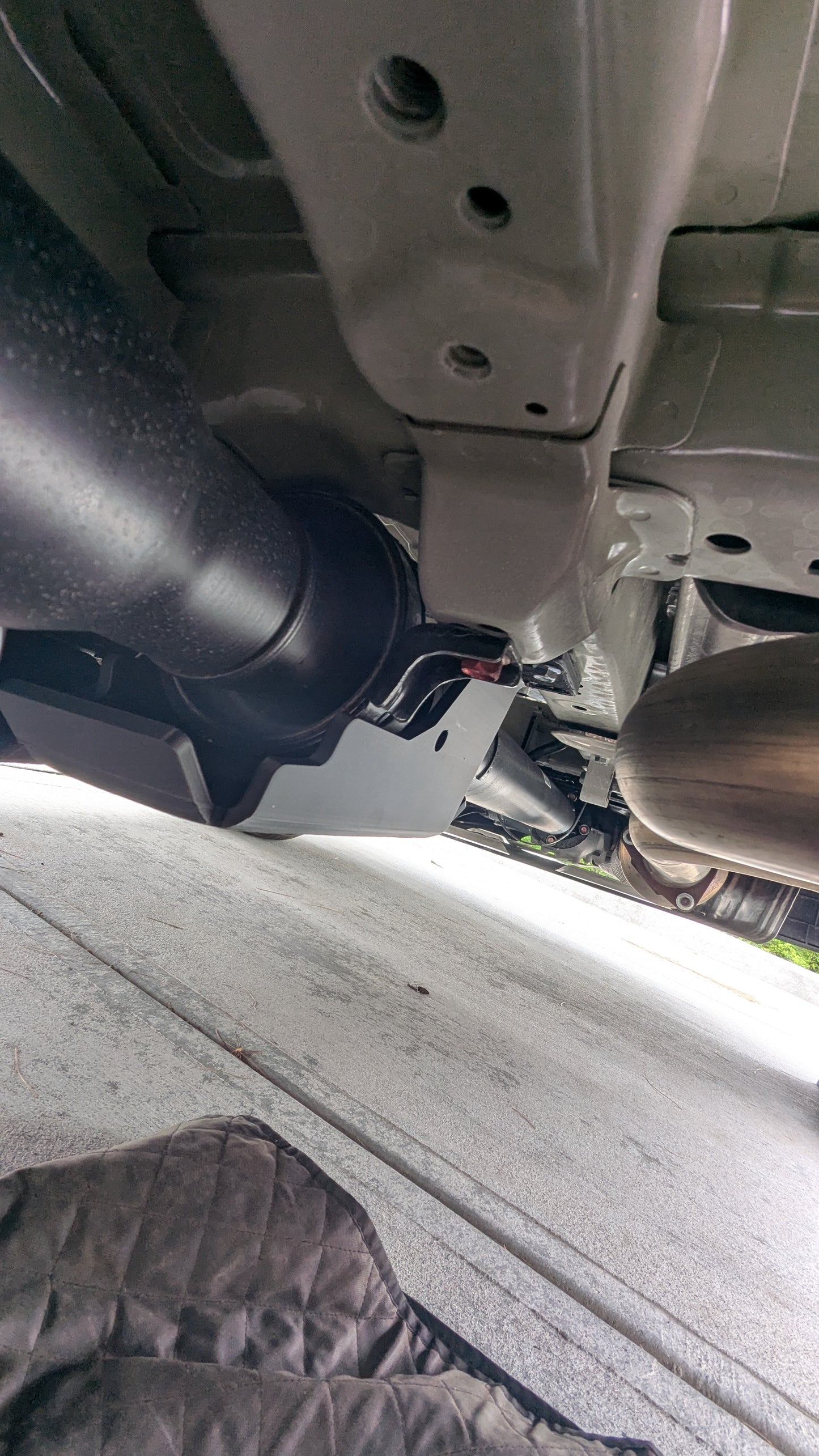 Carrier Bearing Skid Plate / 23+ Pilot /