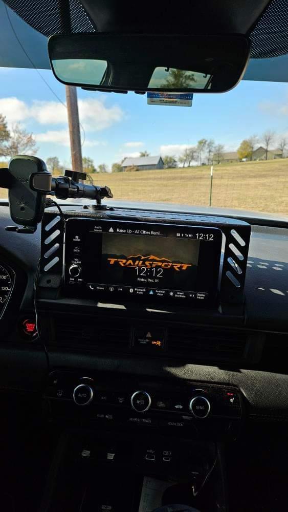 Dash Mount / 2023+ Pilot /